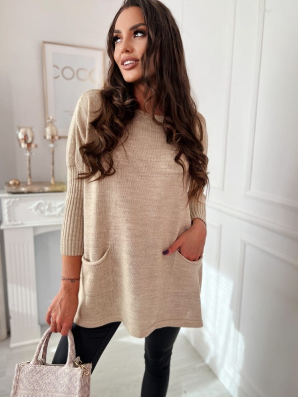 Luźny sweter oversize z kieszeniami  beżowy