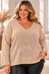 Sweter damski oversize z drzewem i dekoltem V – beżowy, biust 138 cm